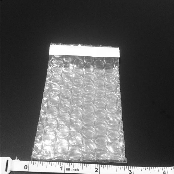 (5) 3” x 3.5” Bubble Wrap Self Adhesive Pouches - Picture 3 of 4